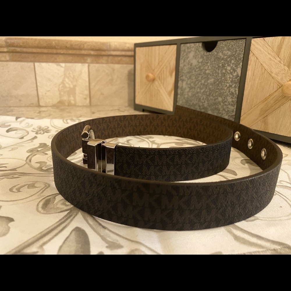 Reversible Michael Michael Kors belt